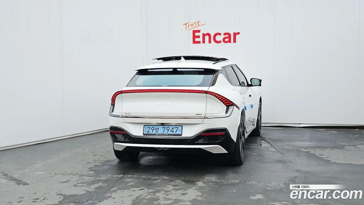 Kia EV6 — фото 10