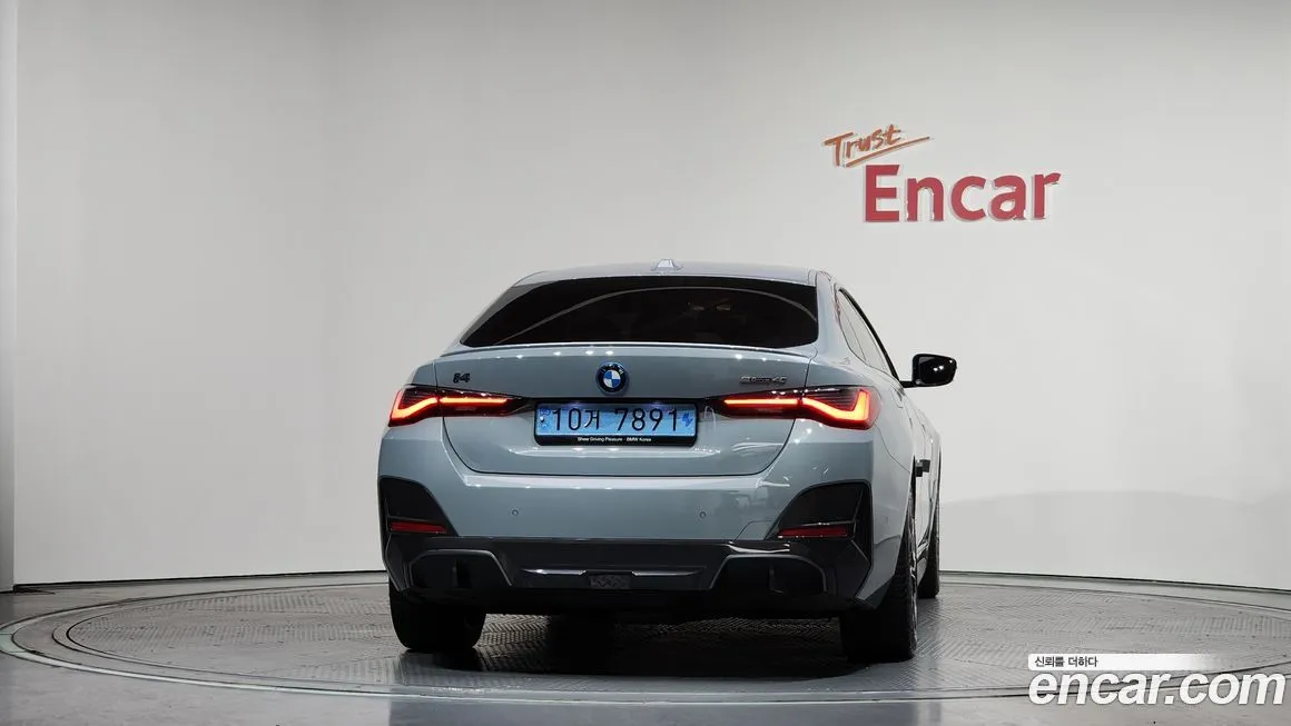 BMW i4 2022 из KR, фото 4