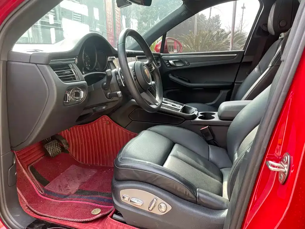 Porsche Macan 2023 из CN, фото 2