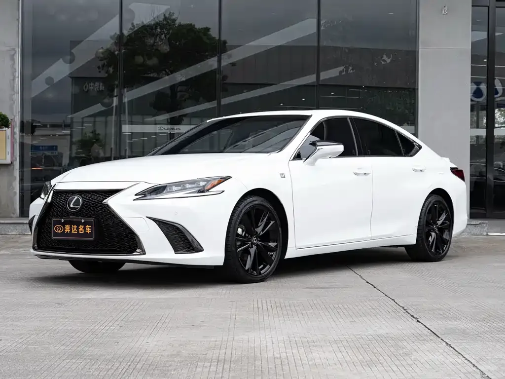 Lexus ES 2023 из CN, фото 1