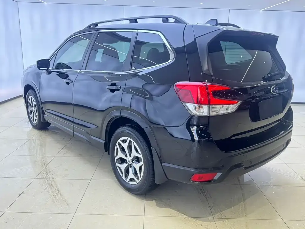 Subaru Forester 2022 из CN, фото 7