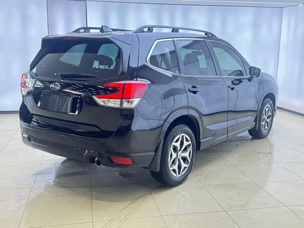 Subaru Forester 2022 из CN, фото 10