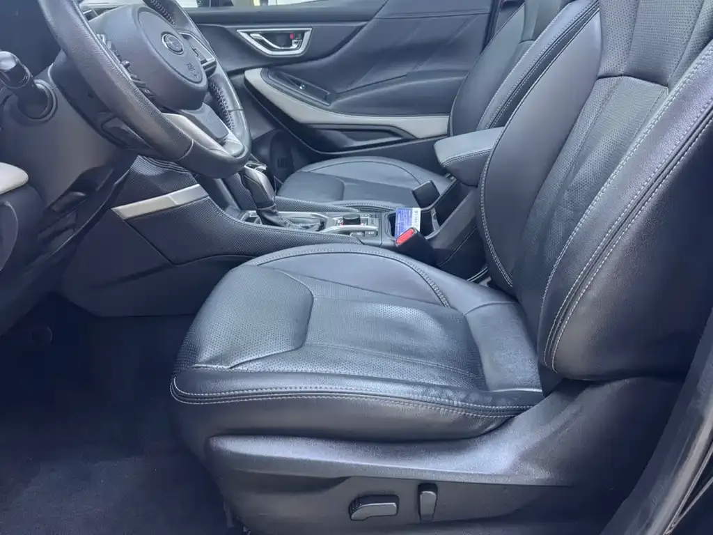 Subaru Forester 2022 из CN, фото 6