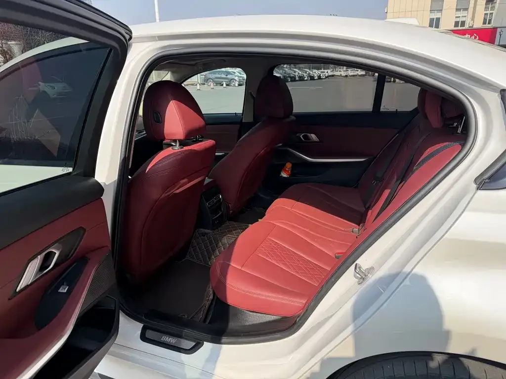 BMW i3 2024 из CN, фото 2