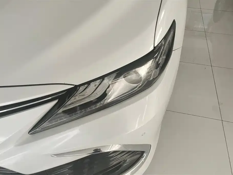 Toyota Camry 2021 из CN, фото 5