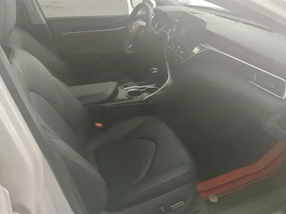 Toyota Camry 2021 из CN, фото 8