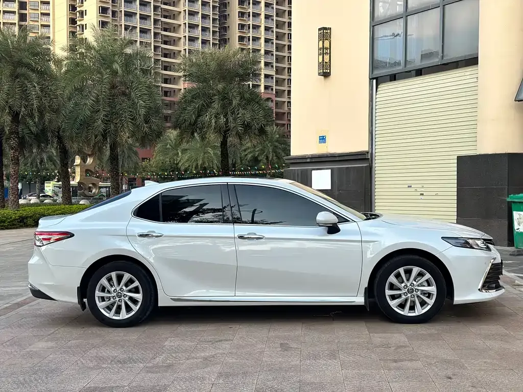 Toyota Camry 2024 из CN, фото 9
