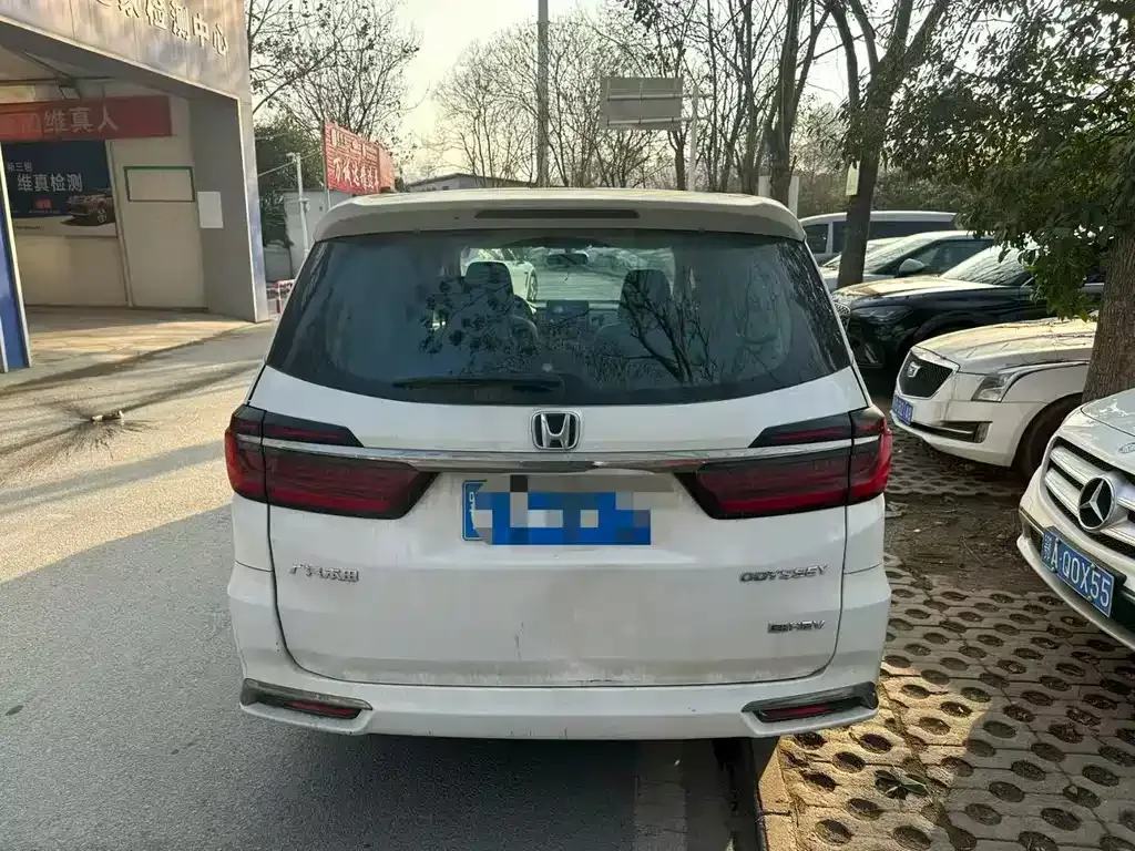 Honda Odyssey 2023 из CN, фото 4