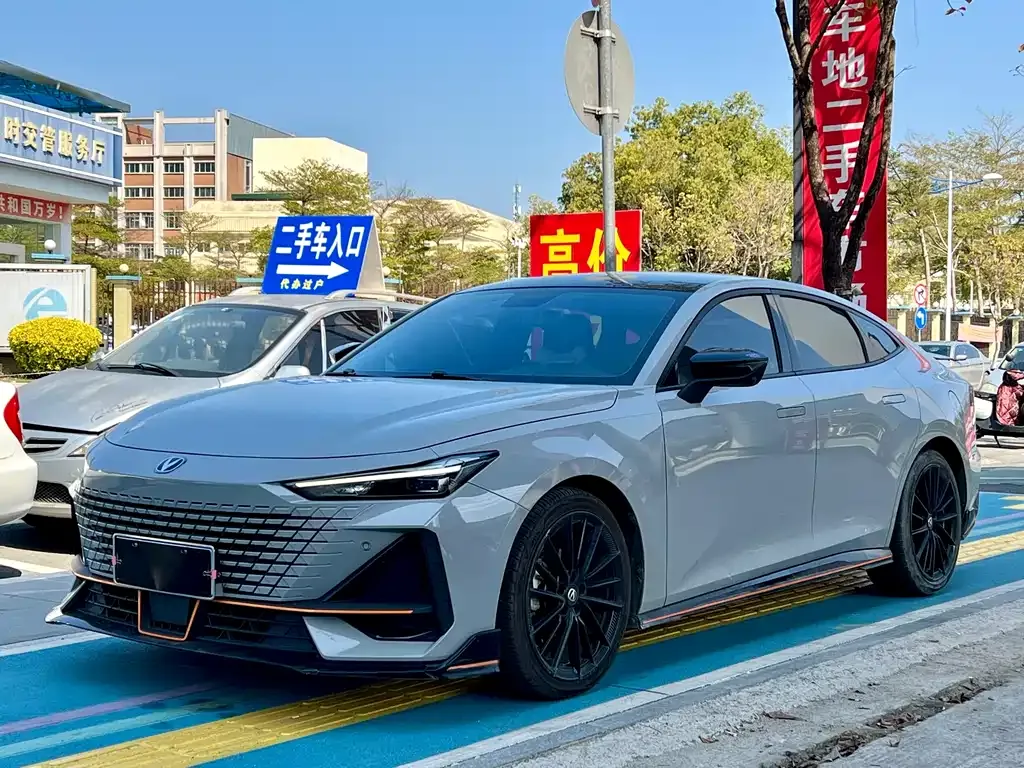 Changan UNI-V 2022 из CN, фото 1