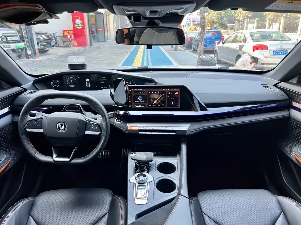 Changan UNI-V 2022 из CN, фото 3