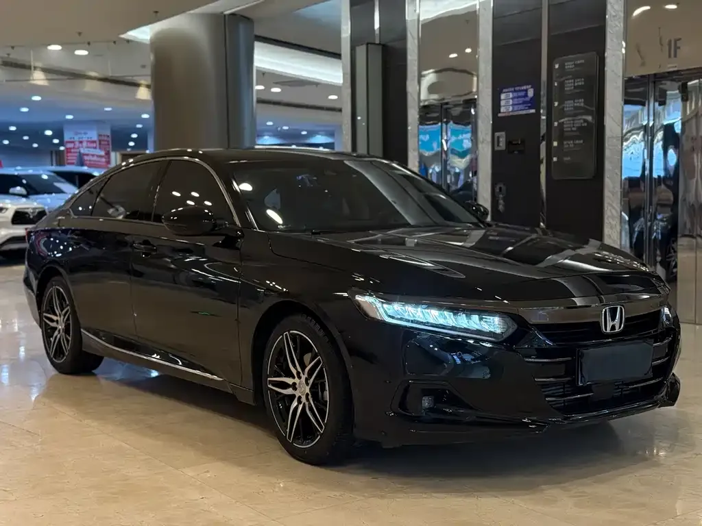 Honda Accord 2023 из CN, фото 2