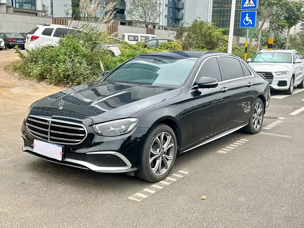 Mercedes-Benz E-Class 2022 из CN, фото 1