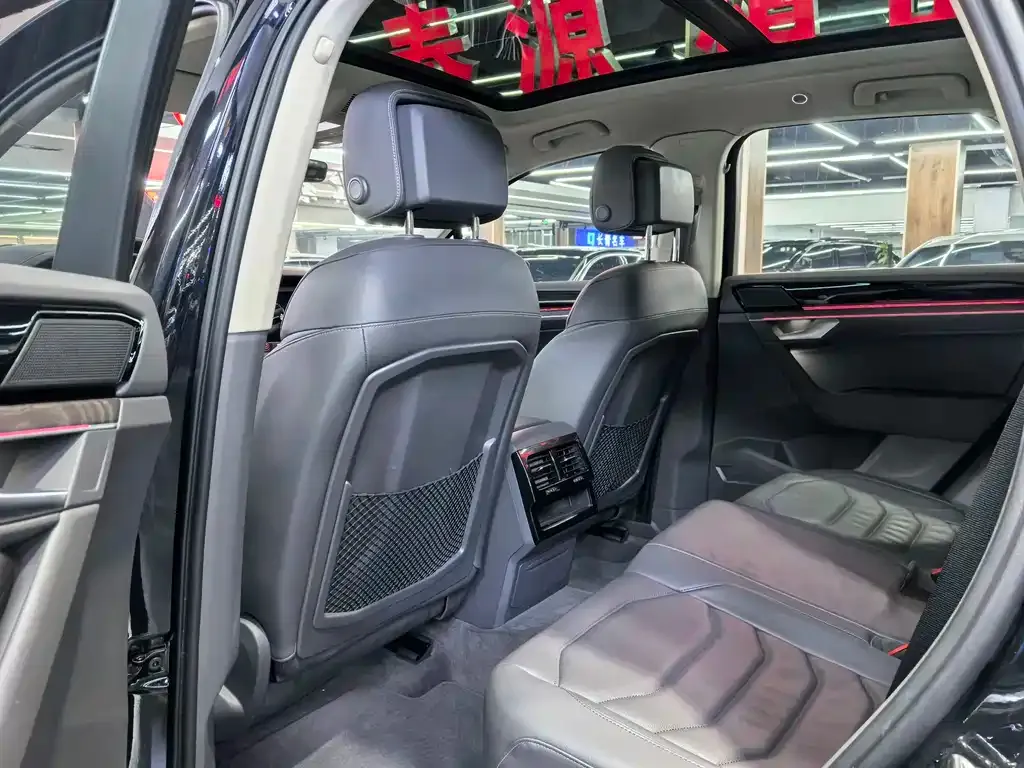 Volkswagen Touareg 2021 из CN, фото 6