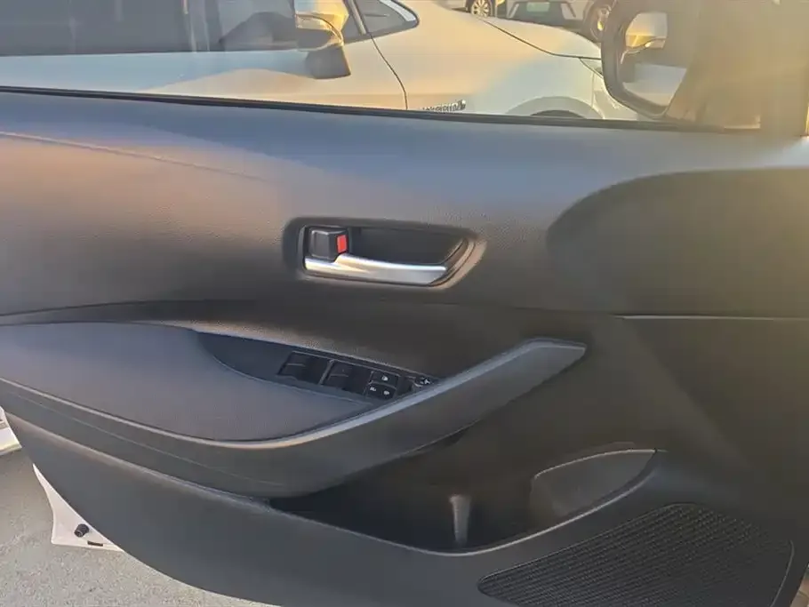 Toyota Corolla 2021 из CN, фото 3