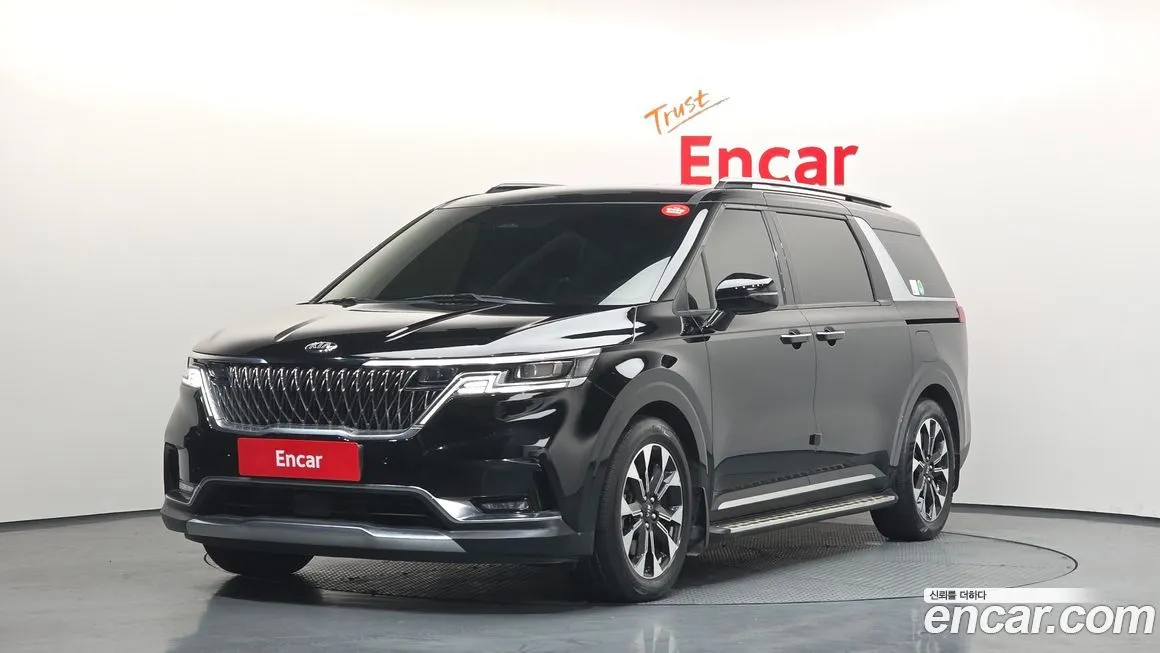 Kia Carnival — фото 1