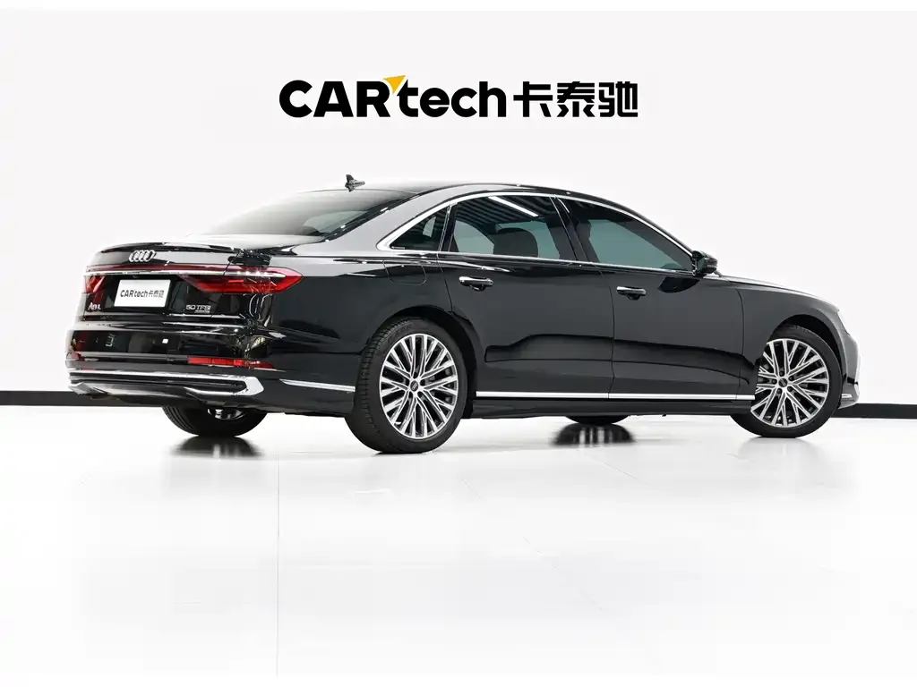 Audi A8 — фото 5