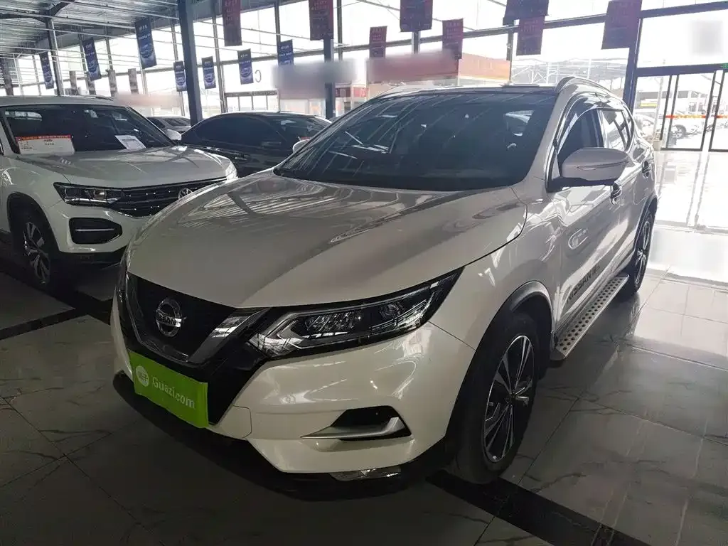 Nissan Qashqai — фото 5