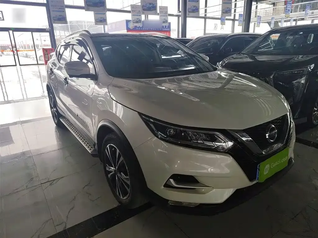 Nissan Qashqai — фото 9
