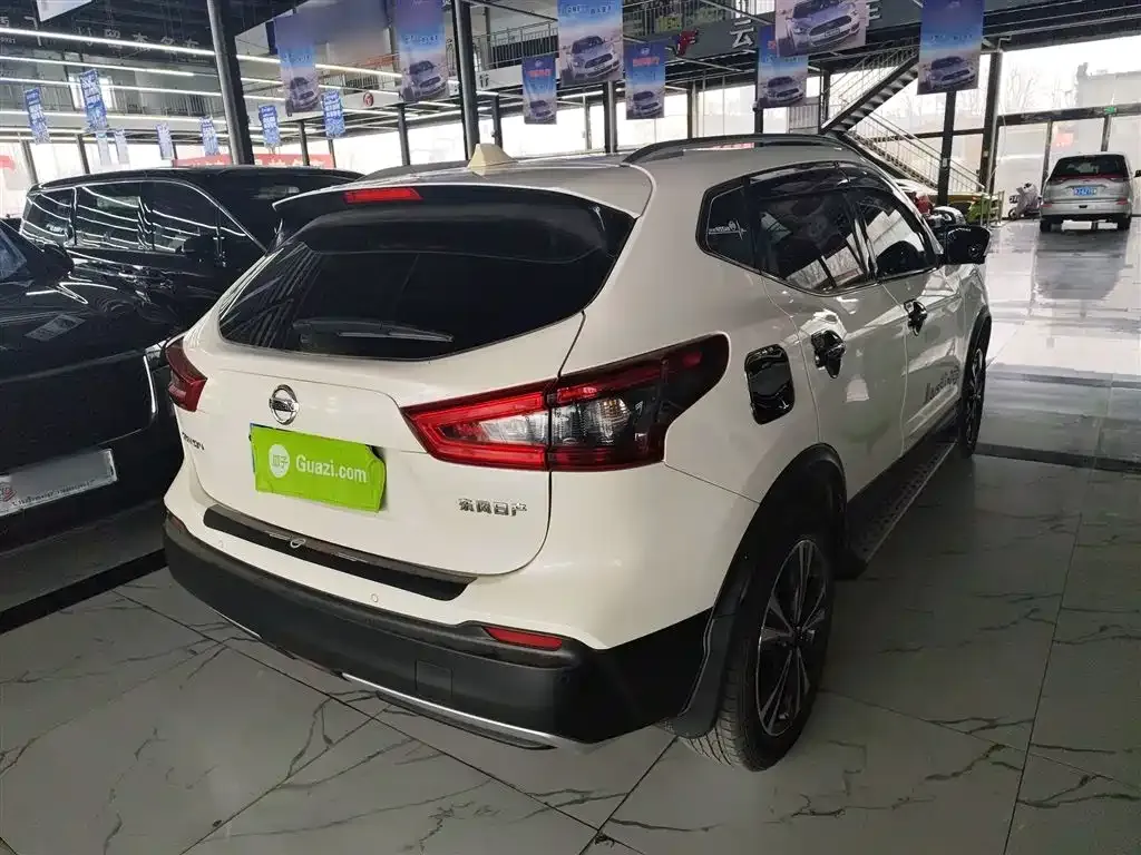 Nissan Qashqai — фото 3