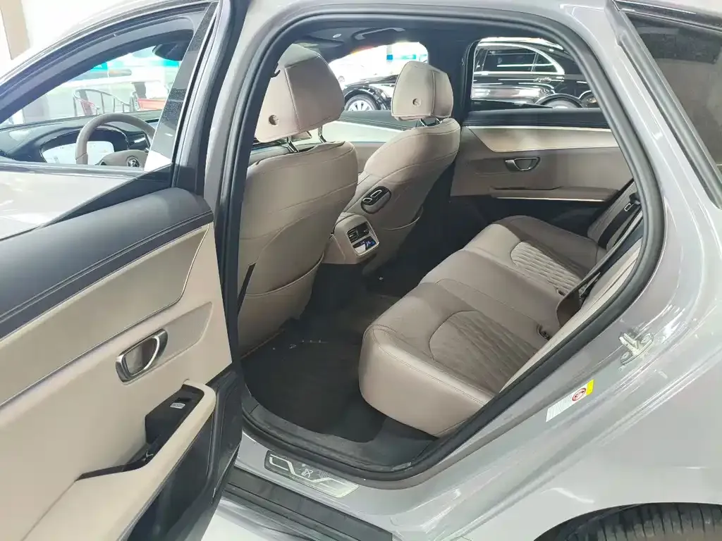 BYD Han 2024 из CN, фото 4