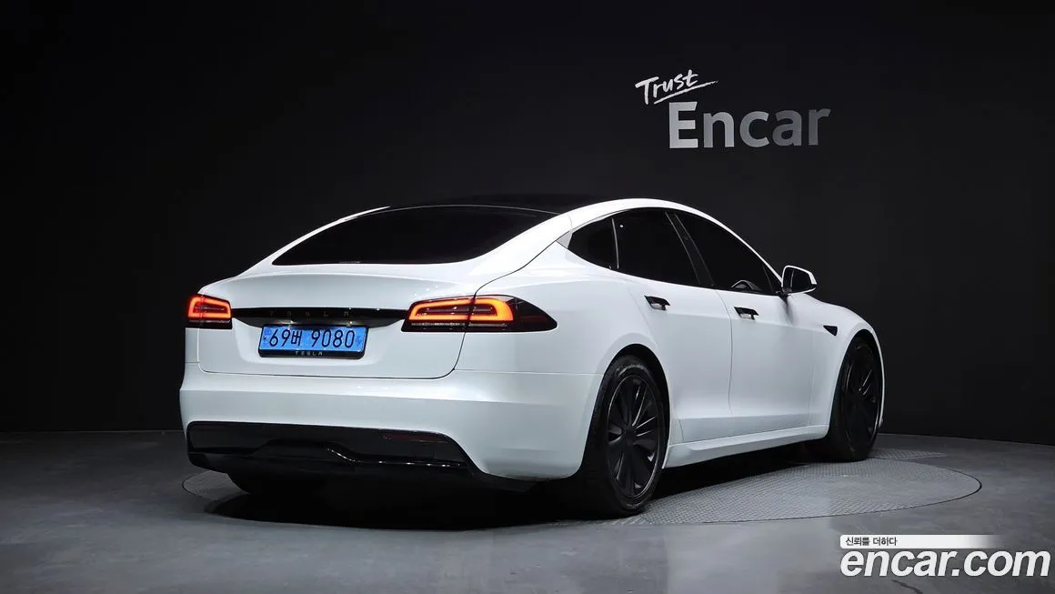 Tesla Model S 2023 из KR, фото 2