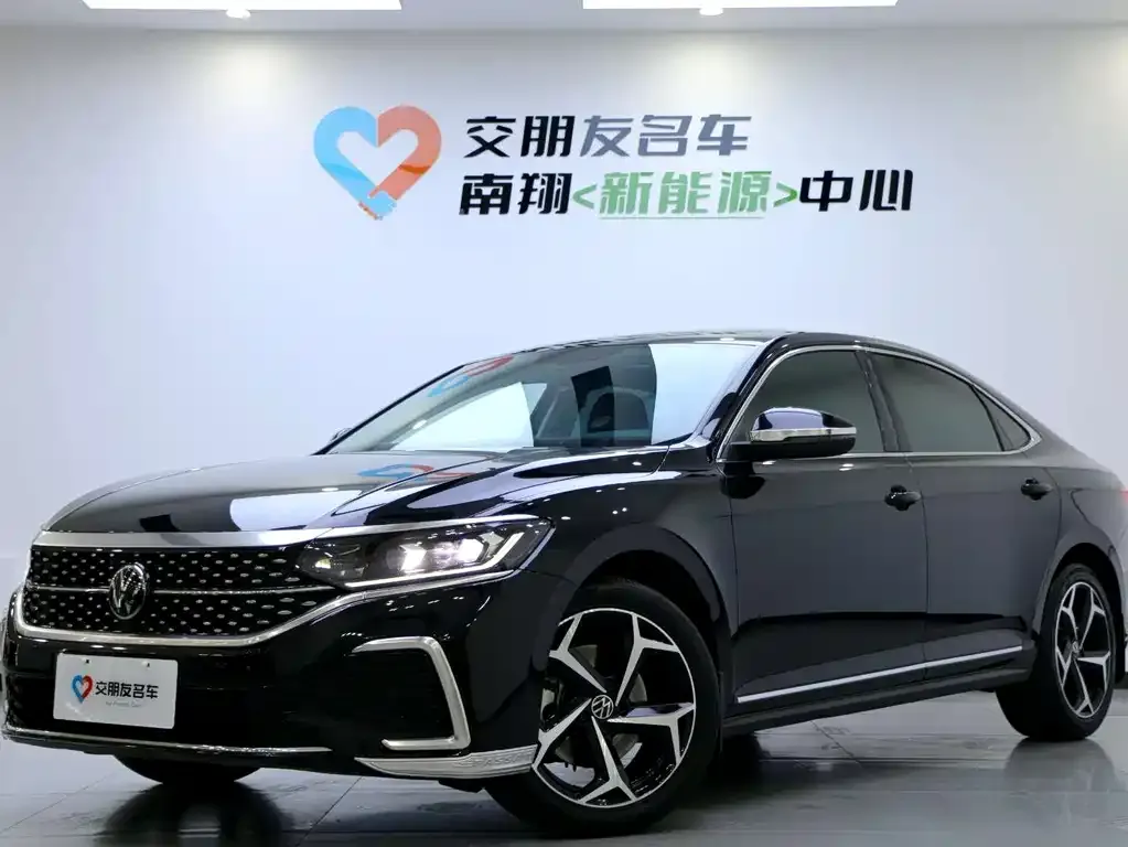 Volkswagen Passat 2023 из CN, фото 1