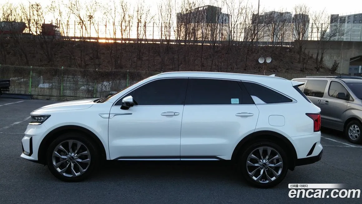 Kia Sorento — фото 4