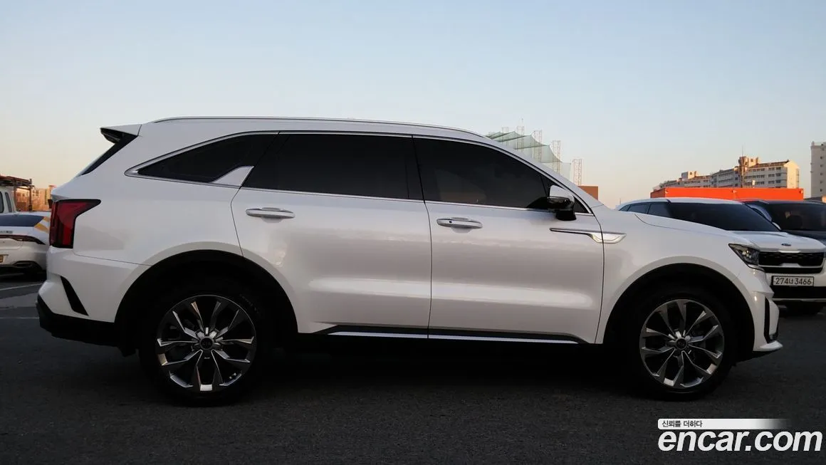 Kia Sorento — фото 6