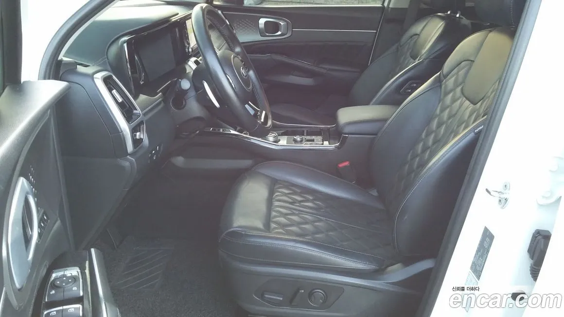 Kia Sorento — фото 7