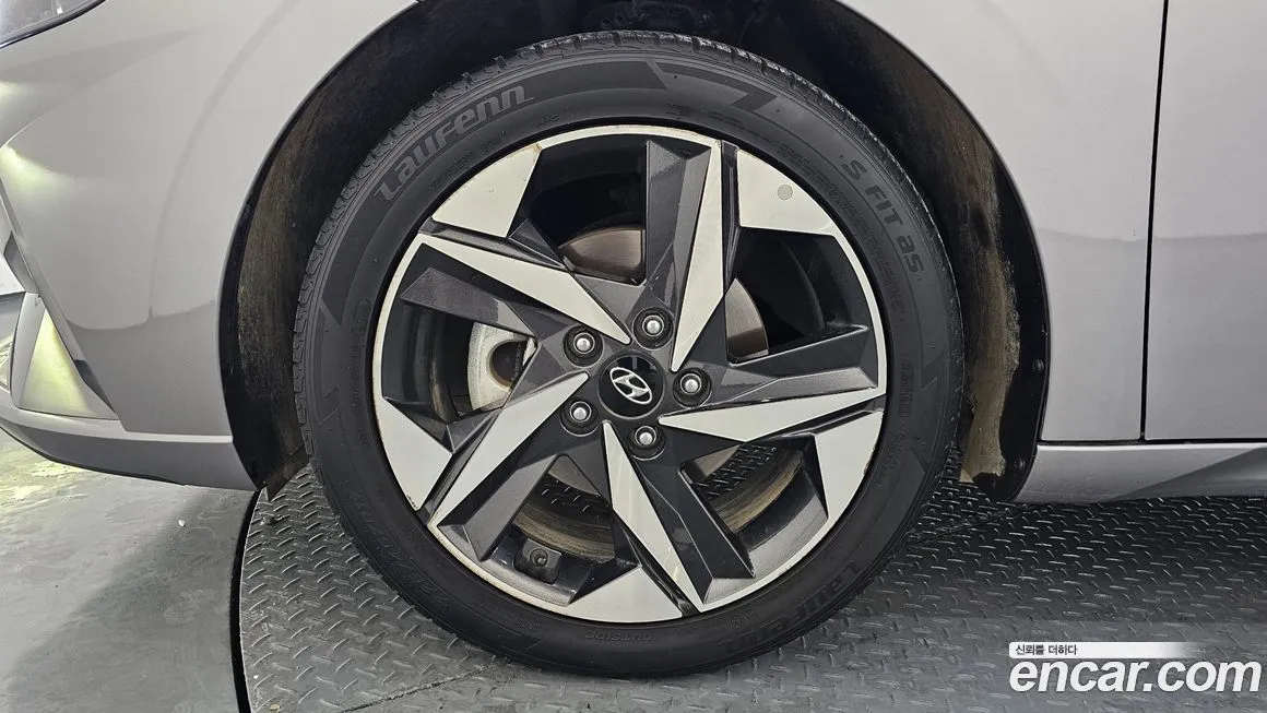 Hyundai AVANTE — фото 10