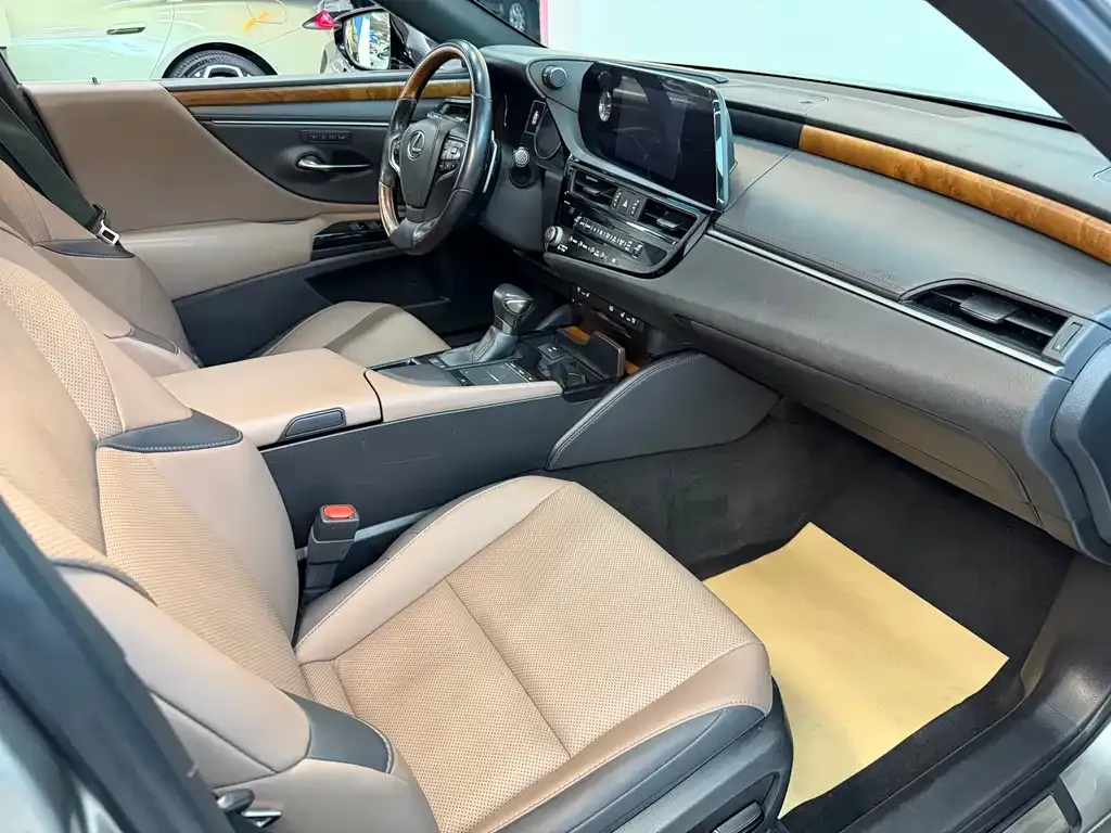 Lexus ES 2022 из CN, фото 9