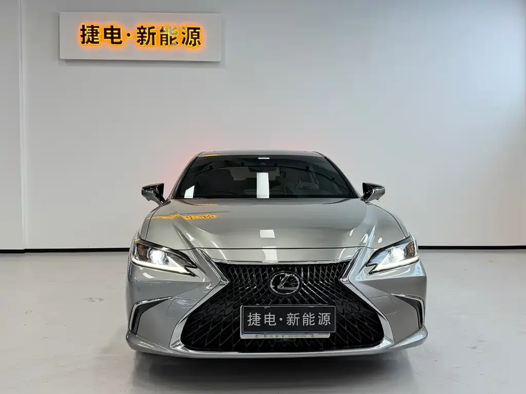 Lexus ES 2022 из CN, фото 4
