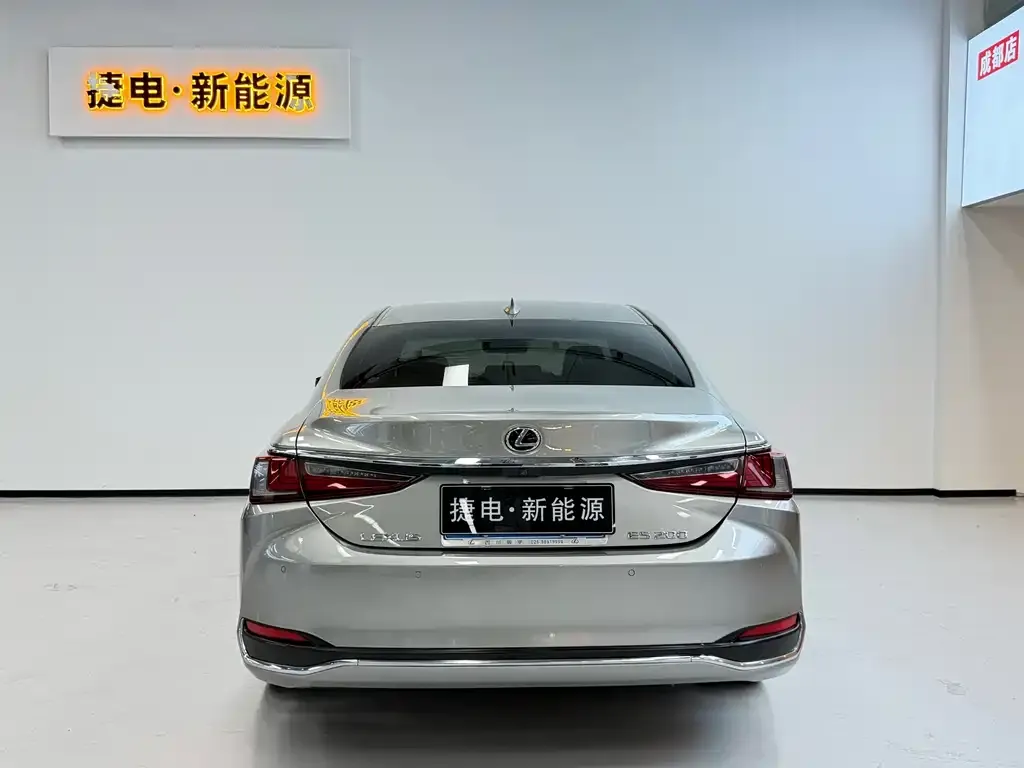 Lexus ES 2022 из CN, фото 3