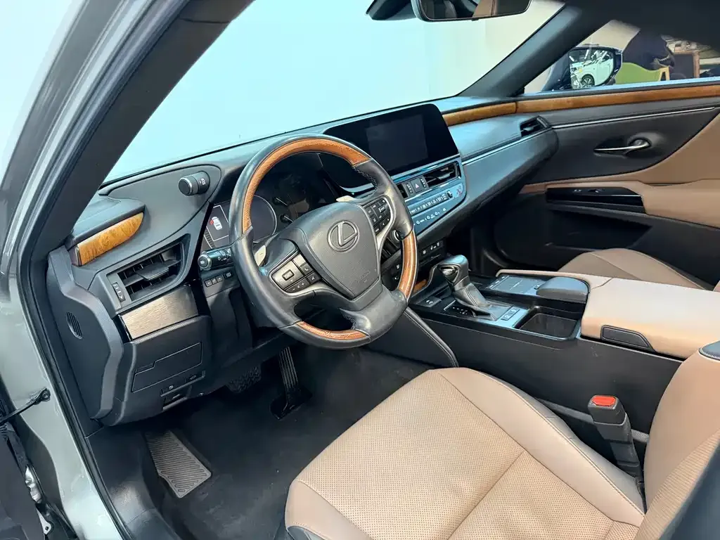 Lexus ES 2022 из CN, фото 6