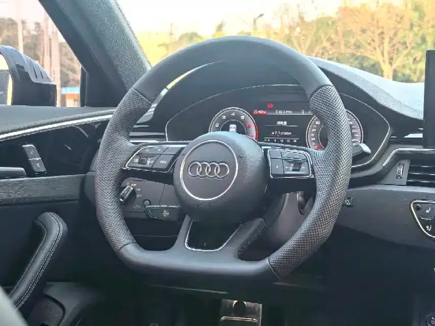 Audi A4L 2025 из CN, фото 2