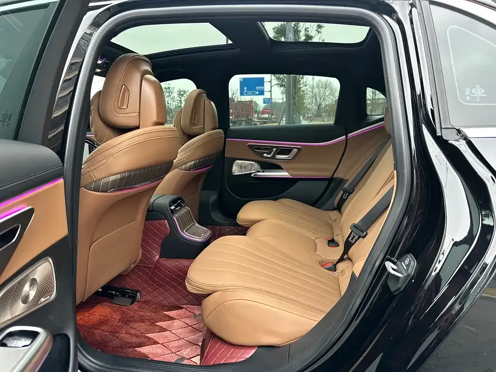 Mercedes-Benz E-Class 2025 из CN, фото 4