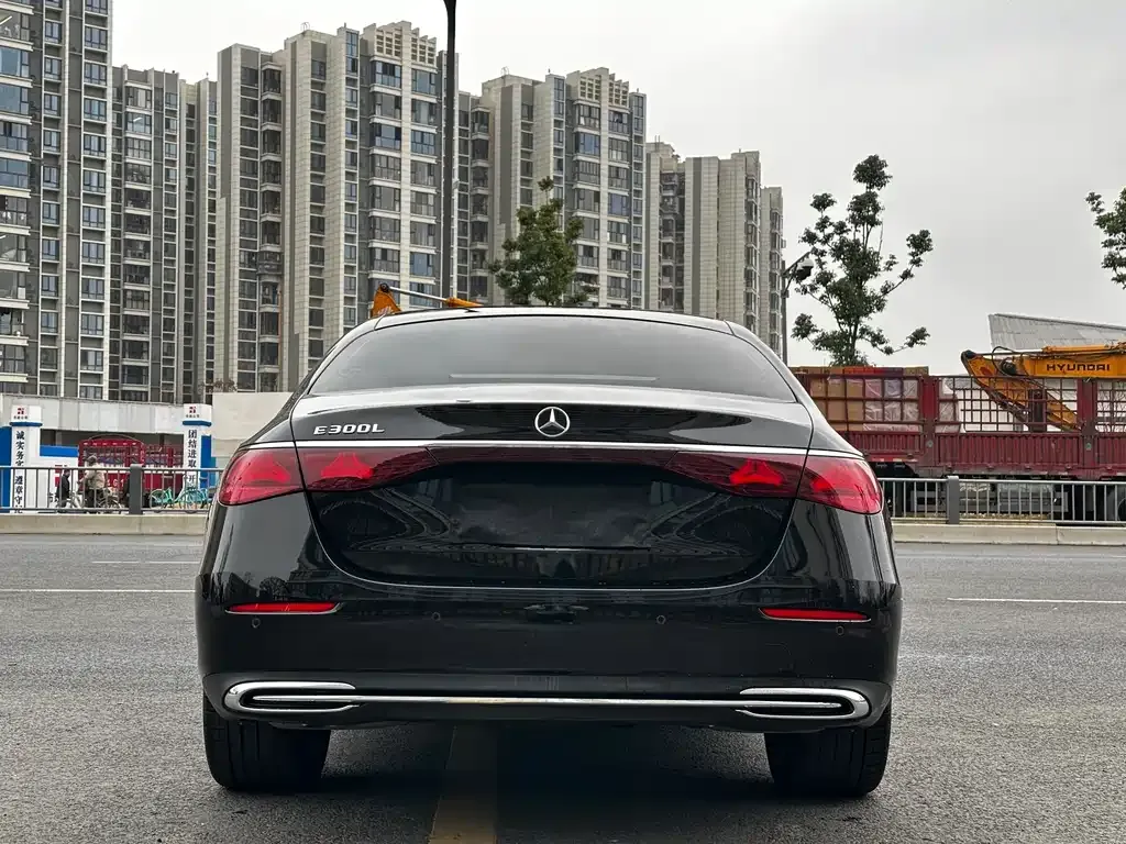 Mercedes-Benz E-Class 2025 из CN, фото 6
