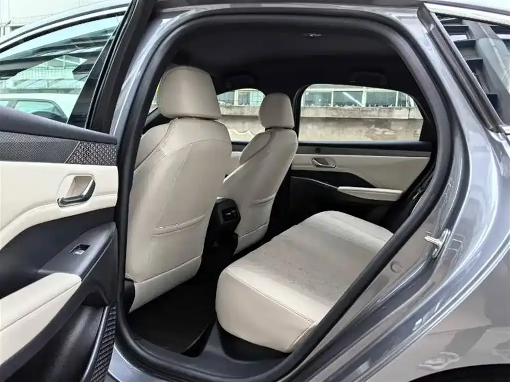 BYD Qin PLUS 2025 из CN, фото 9