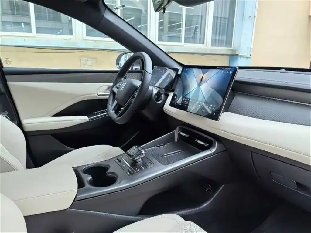 BYD Qin PLUS 2025 из CN, фото 6