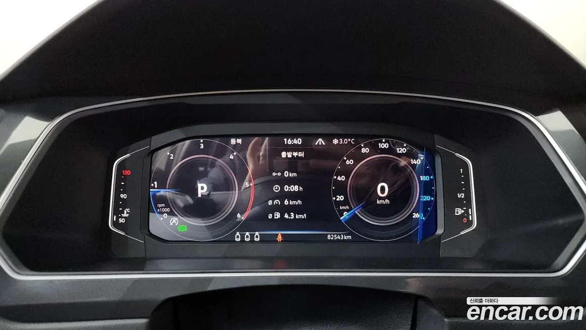 Volkswagen Tiguan — фото 6