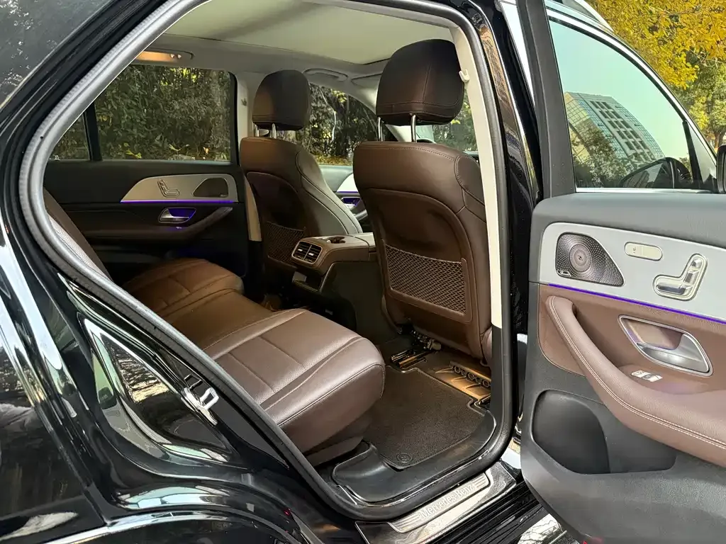 Mercedes-Benz GLE — фото 10