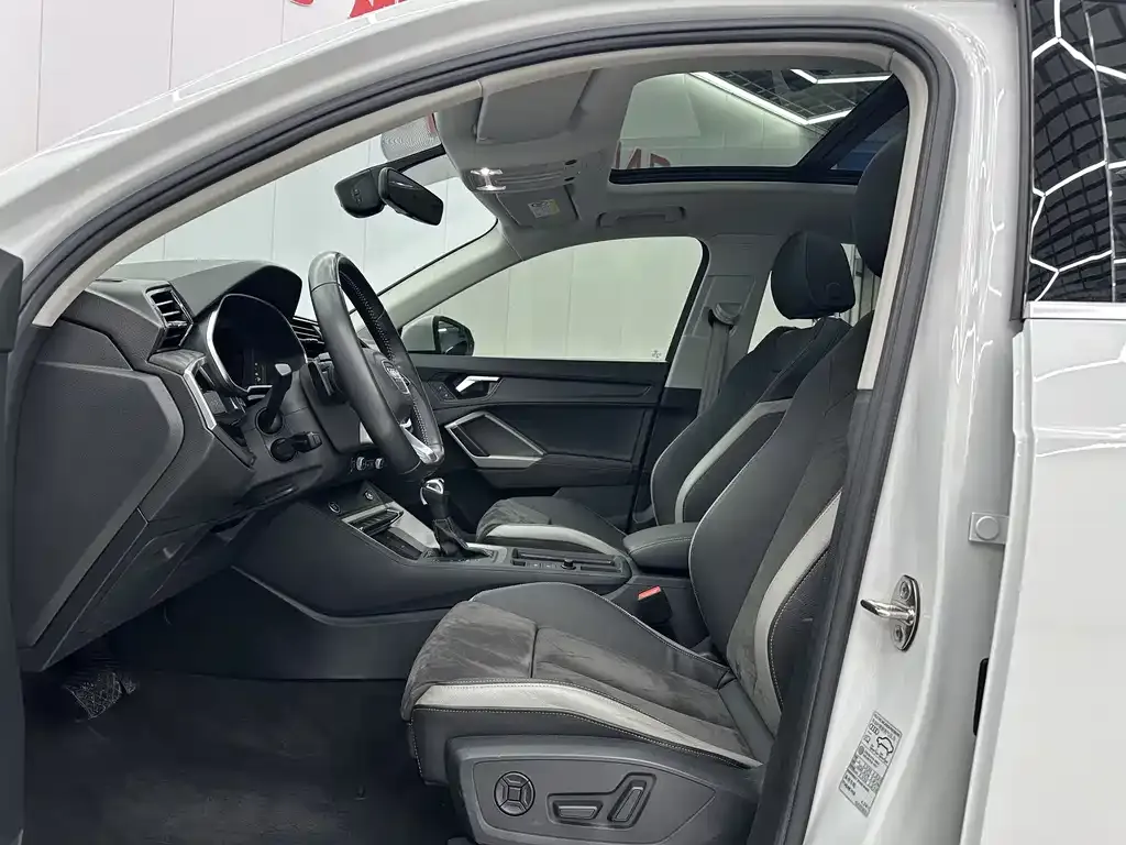 Audi Q3 2022 из CN, фото 8