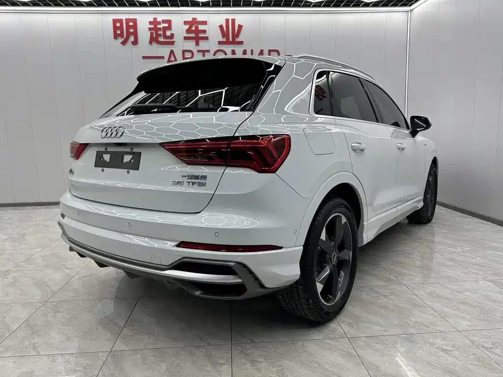 Audi Q3 2022 из CN, фото 2
