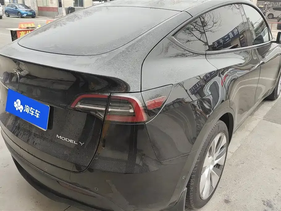 Tesla Model Y — фото 6