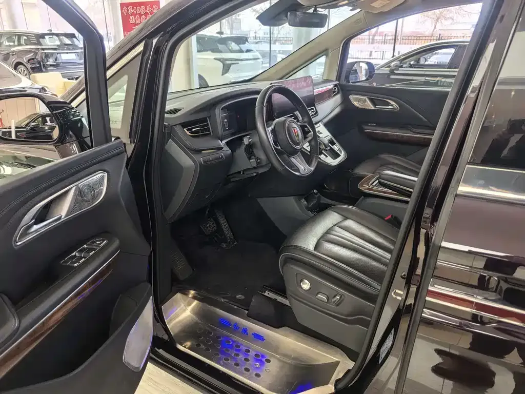 Hongqi HQ9 PHEV 2024 из CN, фото 9