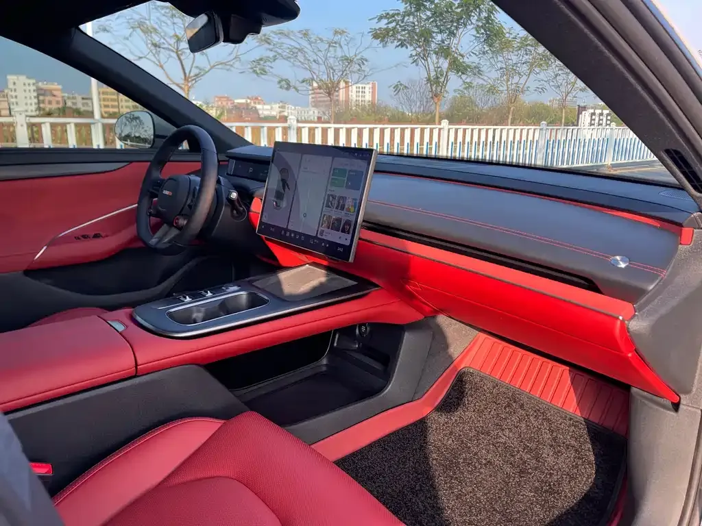 Xiaomi SU7 2025 из CN, фото 10