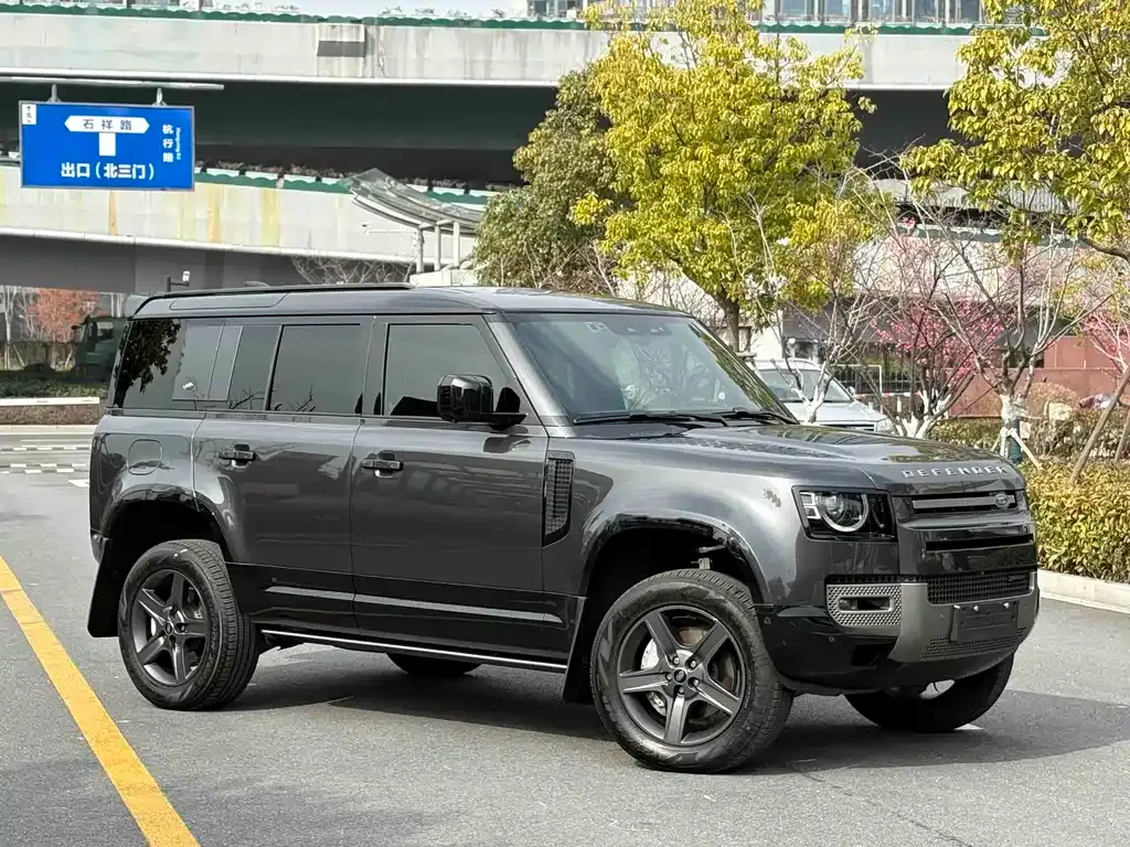 Land Rover Defender — фото 9