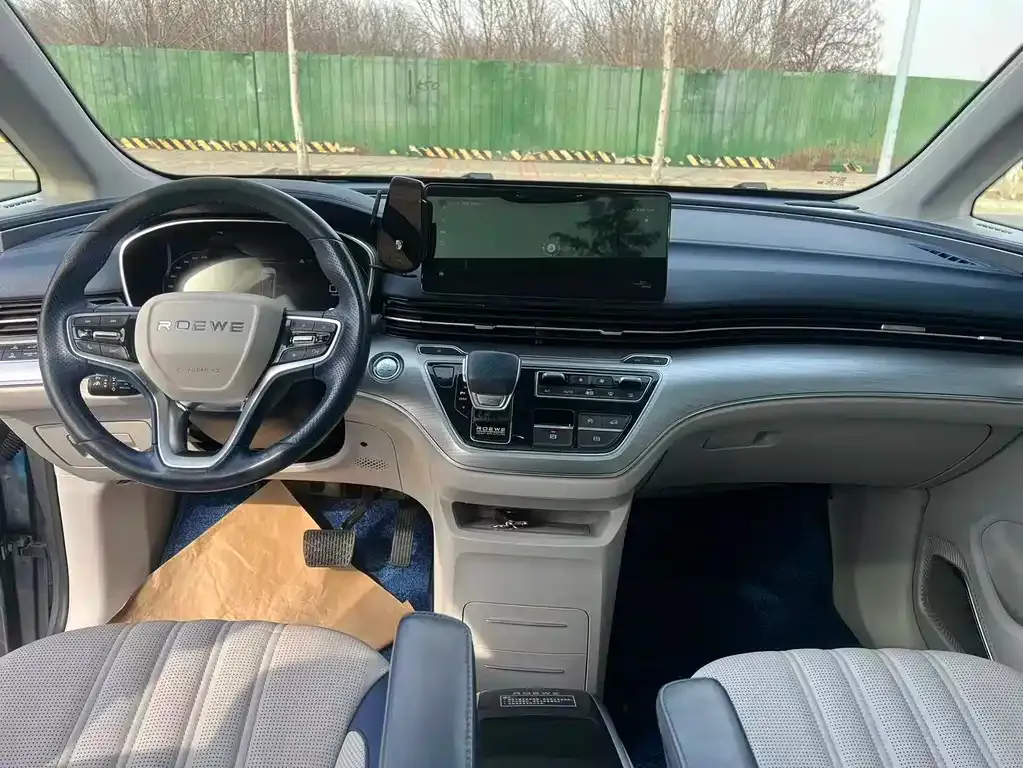 Roewe iMAX8 2021 из CN, фото 6