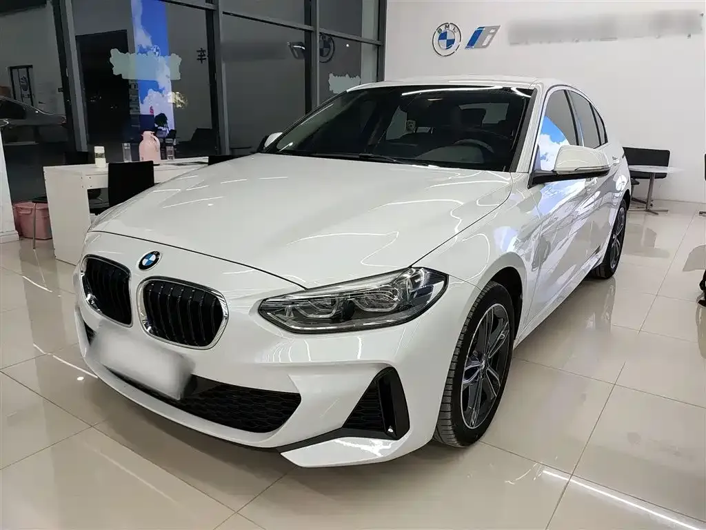 BMW 1 Series 2022 из CN, фото 2