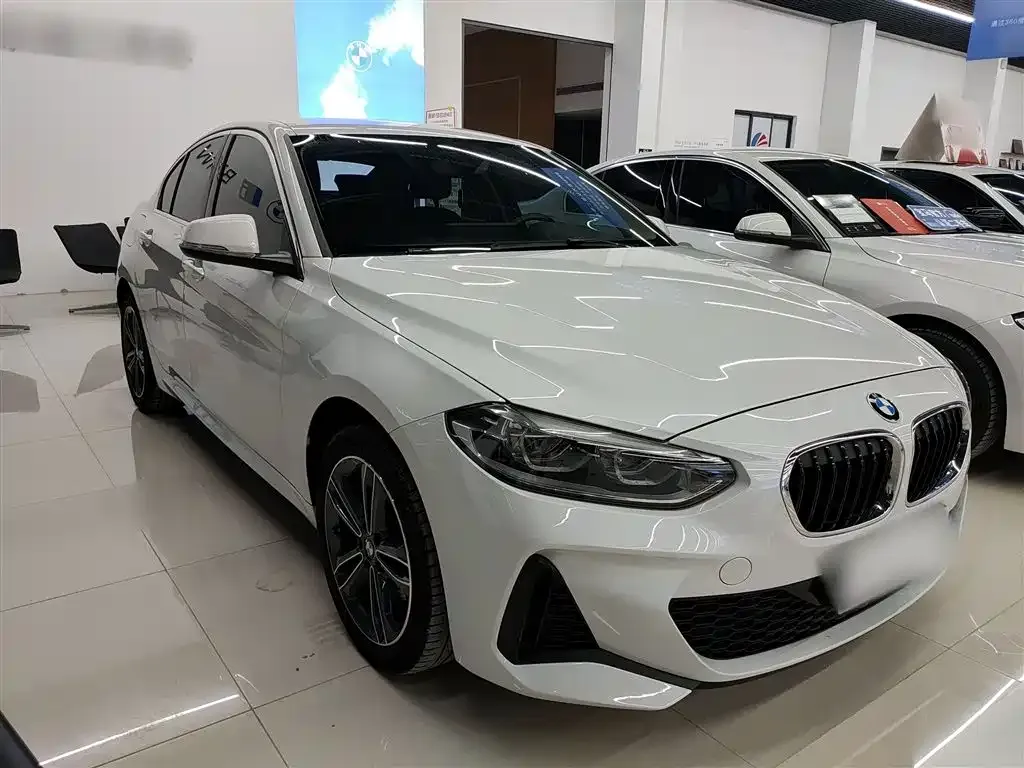 BMW 1 Series 2022 из CN, фото 3